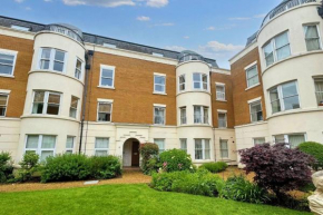 Osborne House - one bedroom ground floor apartment with parking
